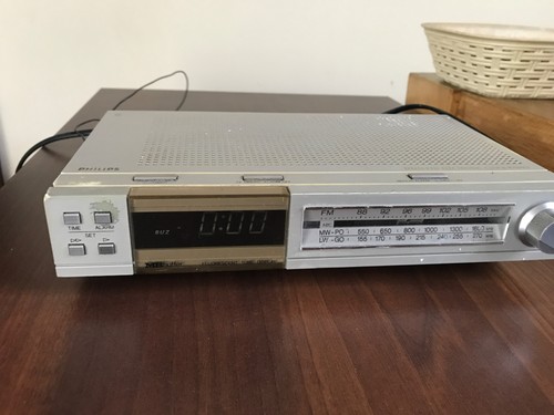 Philips clock radio - philips,