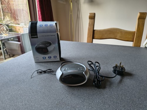 Lowry mains powered - powered, radio